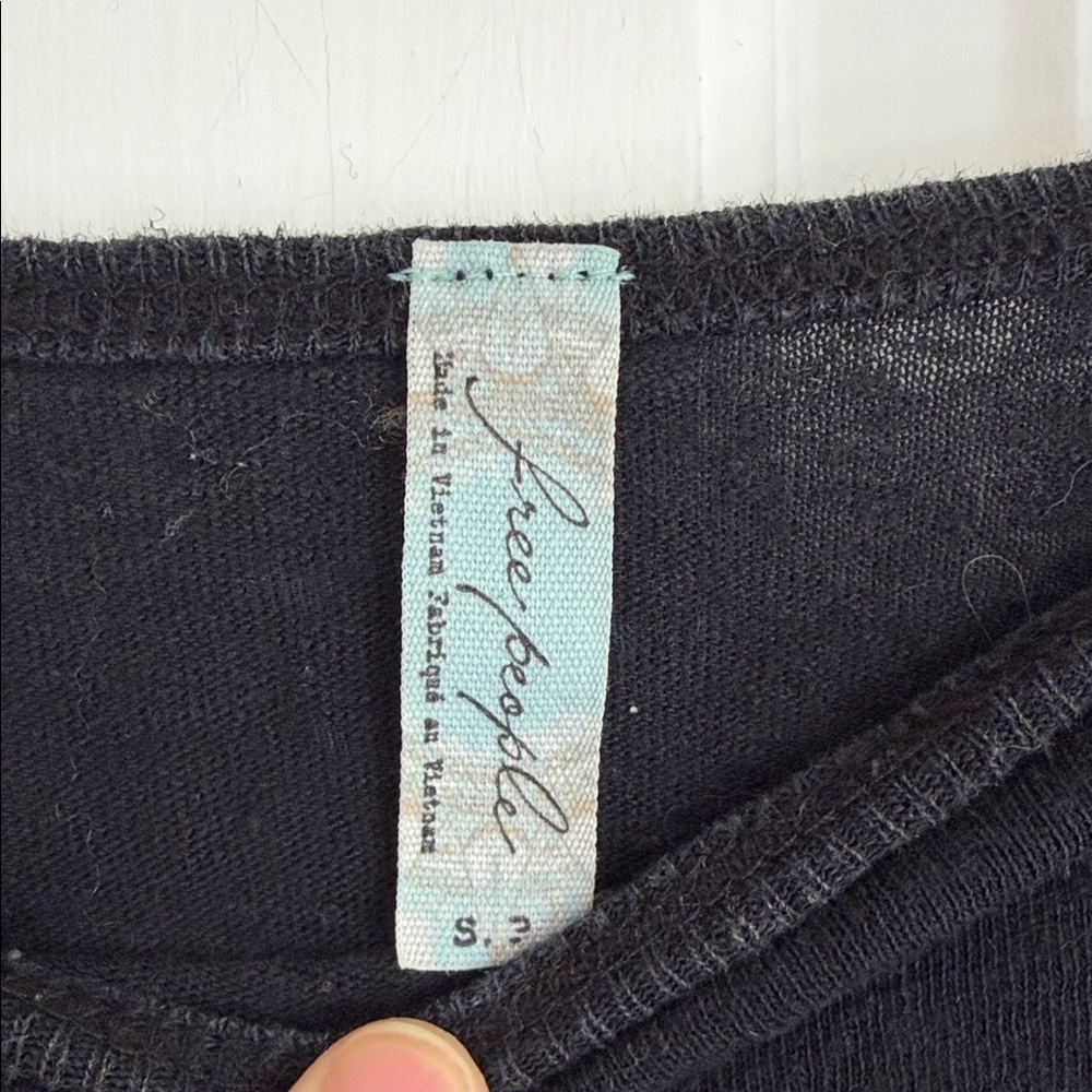 Free People Off Shoulder Acid Wash Top Size S - Picture 2 of 6